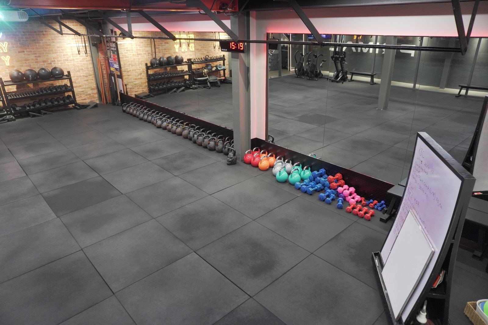 Strength floor